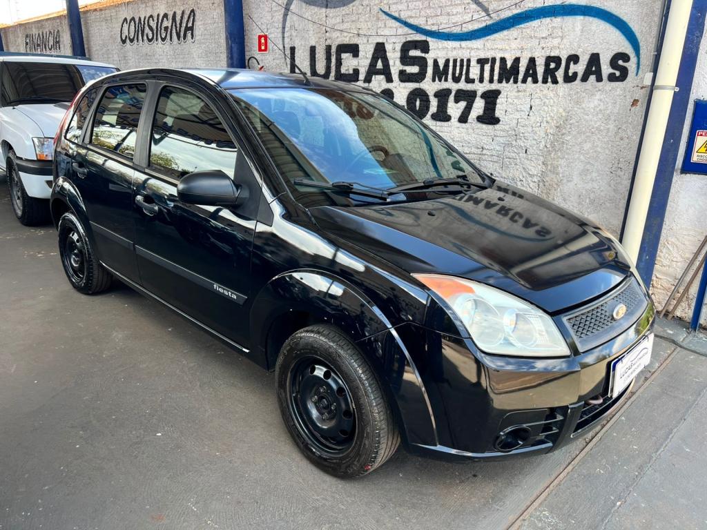 FORD Fiesta Hatch - Foto