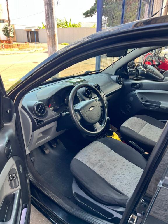 FORD Fiesta Hatch - Foto