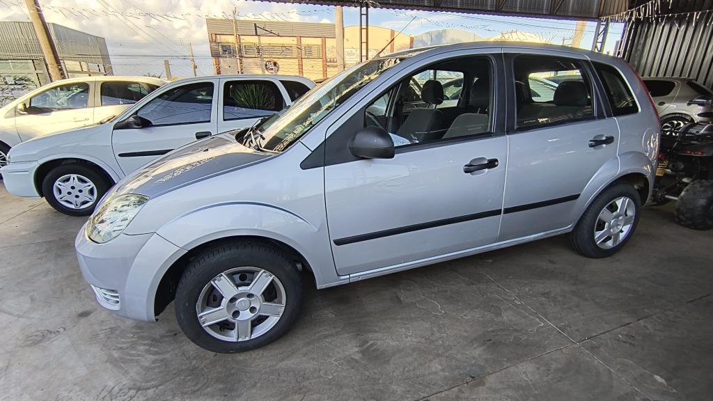 FORD Fiesta Hatch - Foto