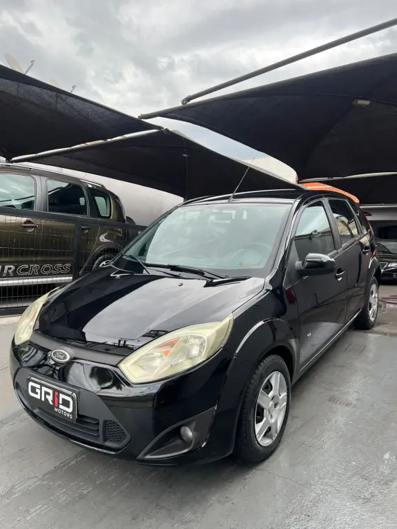 FORD Fiesta Hatch - Foto