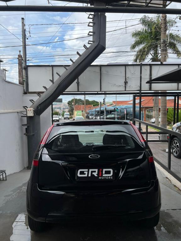 FORD Fiesta Hatch - Foto