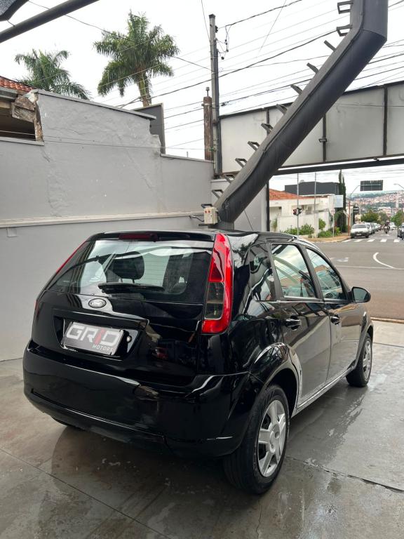 FORD Fiesta Hatch - Foto