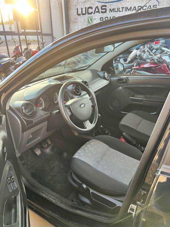 FORD Fiesta Hatch - Foto