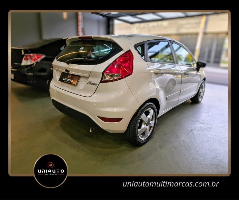 FORD Fiesta Hatch - Foto