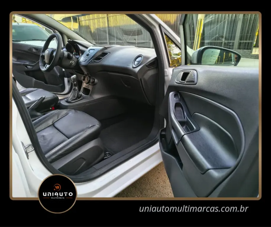 FORD Fiesta Hatch - Foto