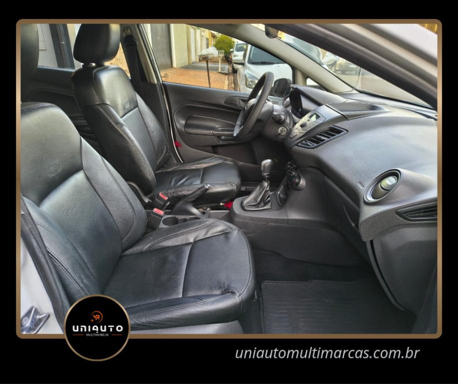 FORD Fiesta Hatch - Foto