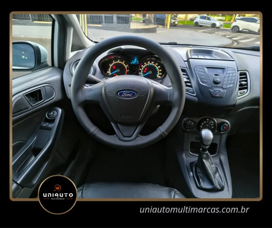 FORD Fiesta Hatch - Foto