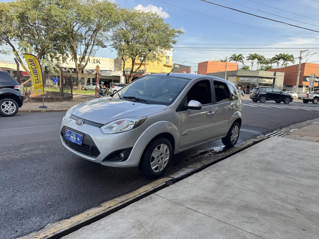 FORD Fiesta Hatch - Foto