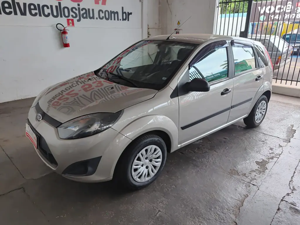 FORD Fiesta Hatch - Foto