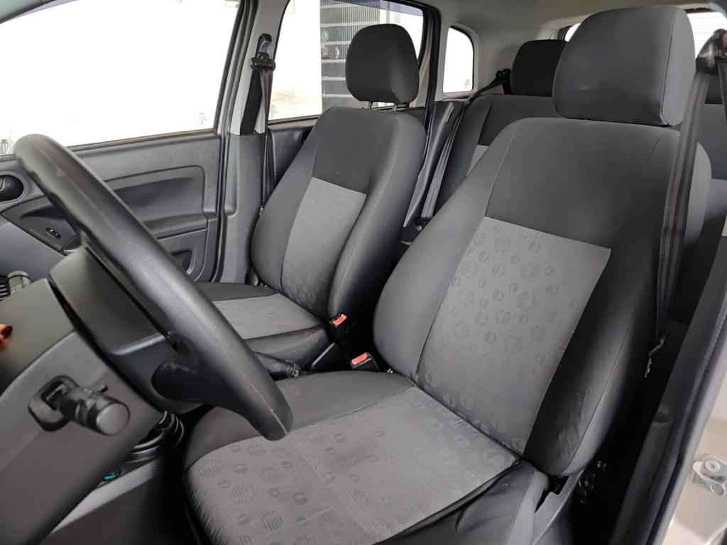 FORD Fiesta Hatch - Foto