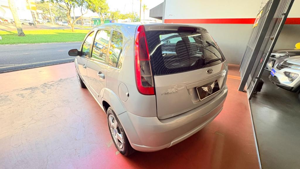 FORD Fiesta Hatch - Foto