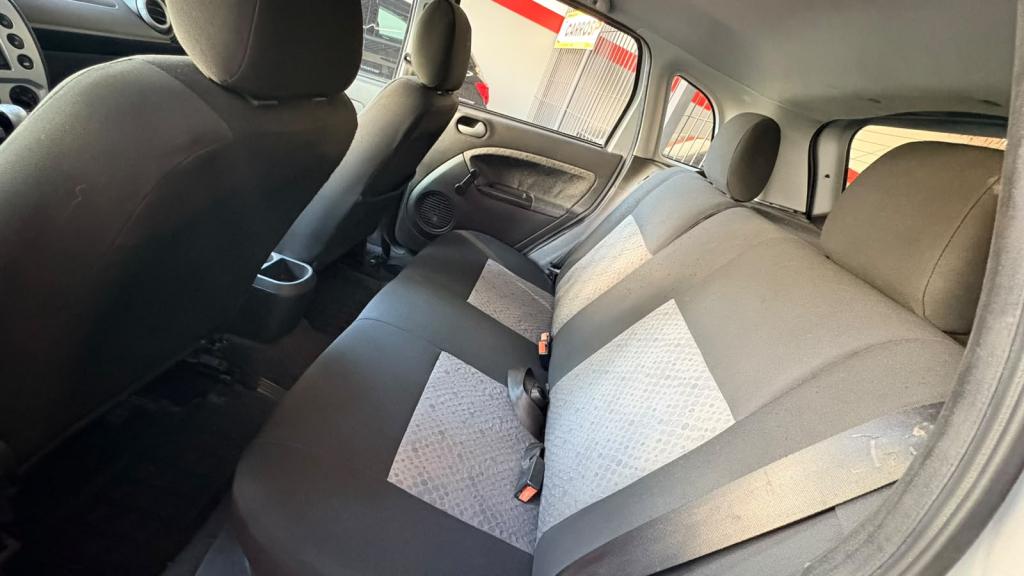 FORD Fiesta Hatch - Foto
