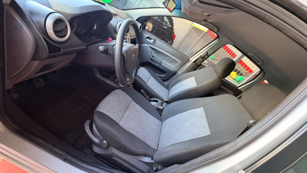 FORD Fiesta Hatch - Foto