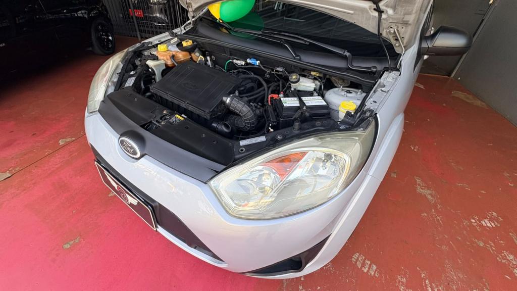FORD Fiesta Hatch - Foto