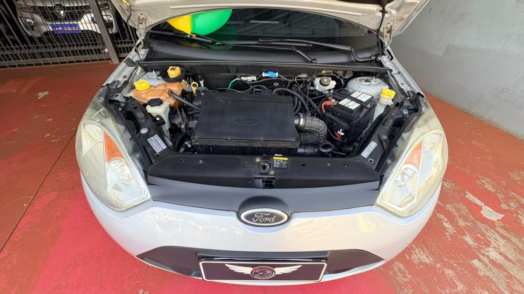 FORD Fiesta Hatch - Foto