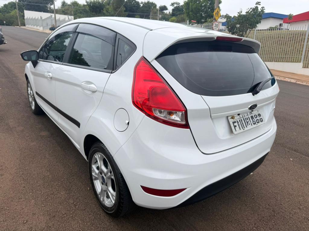 FORD Fiesta Hatch - Foto