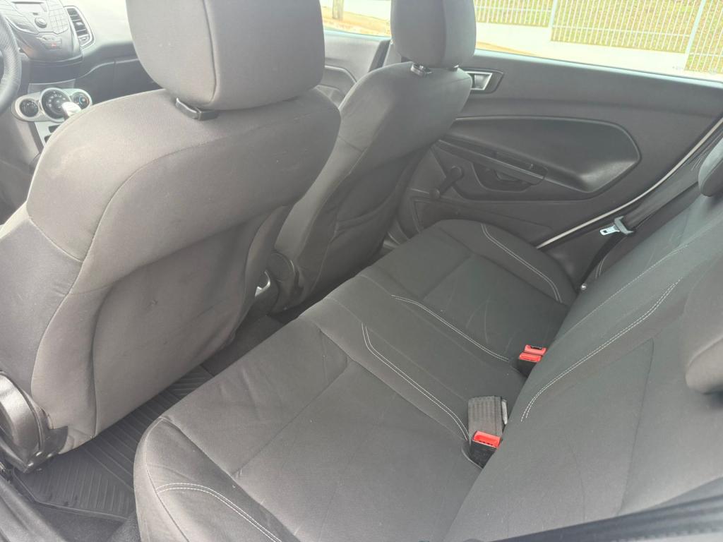 FORD Fiesta Hatch - Foto