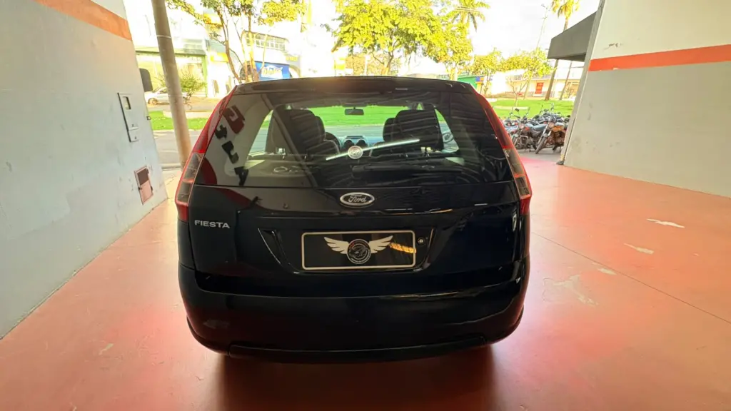FORD Fiesta Hatch - Foto