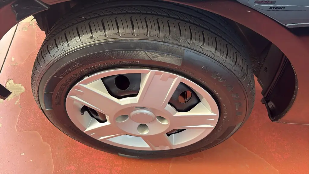 FORD Fiesta Hatch - Foto