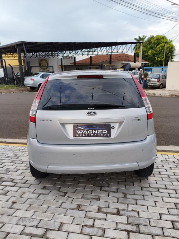 FORD Fiesta Hatch - Foto
