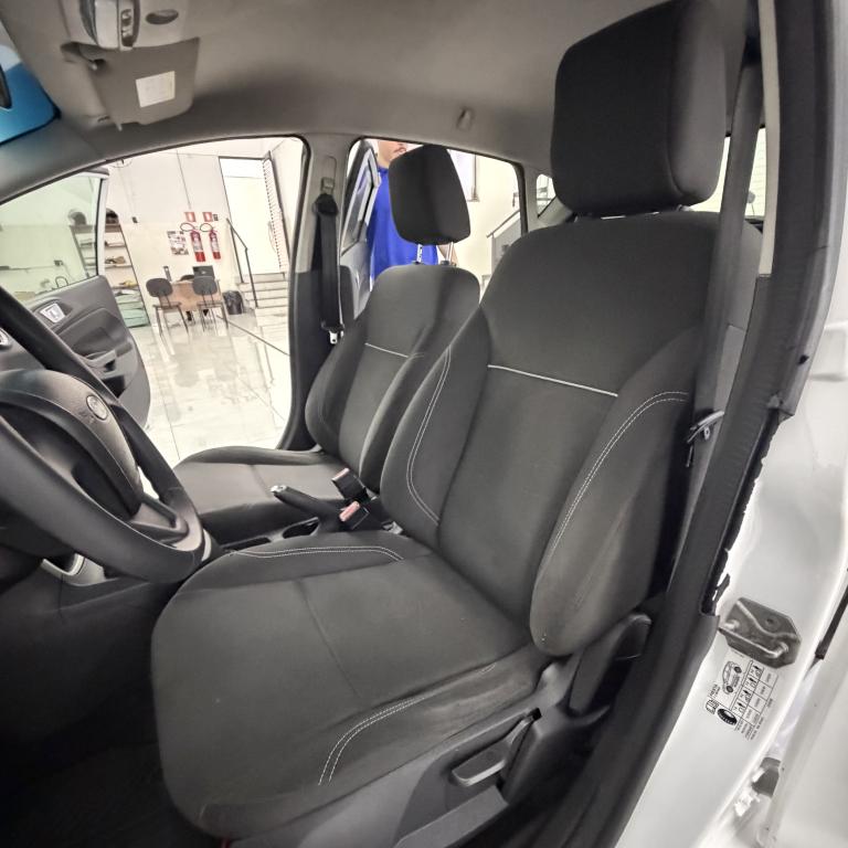 FORD Fiesta Hatch - Foto