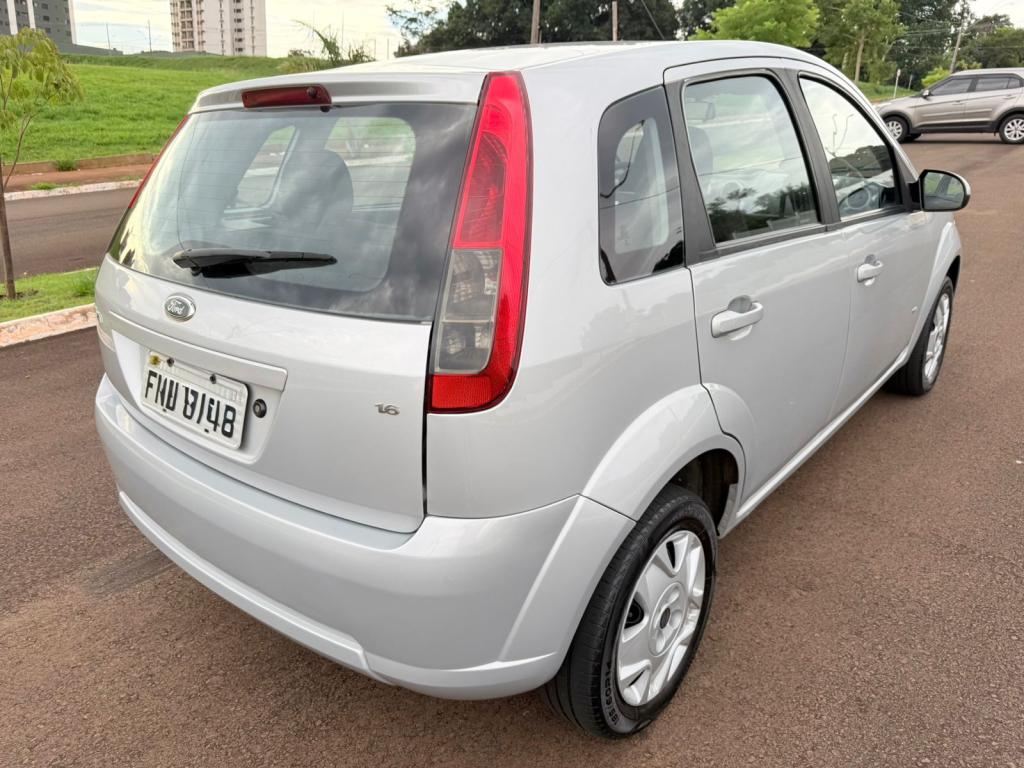 FORD Fiesta Hatch - Foto