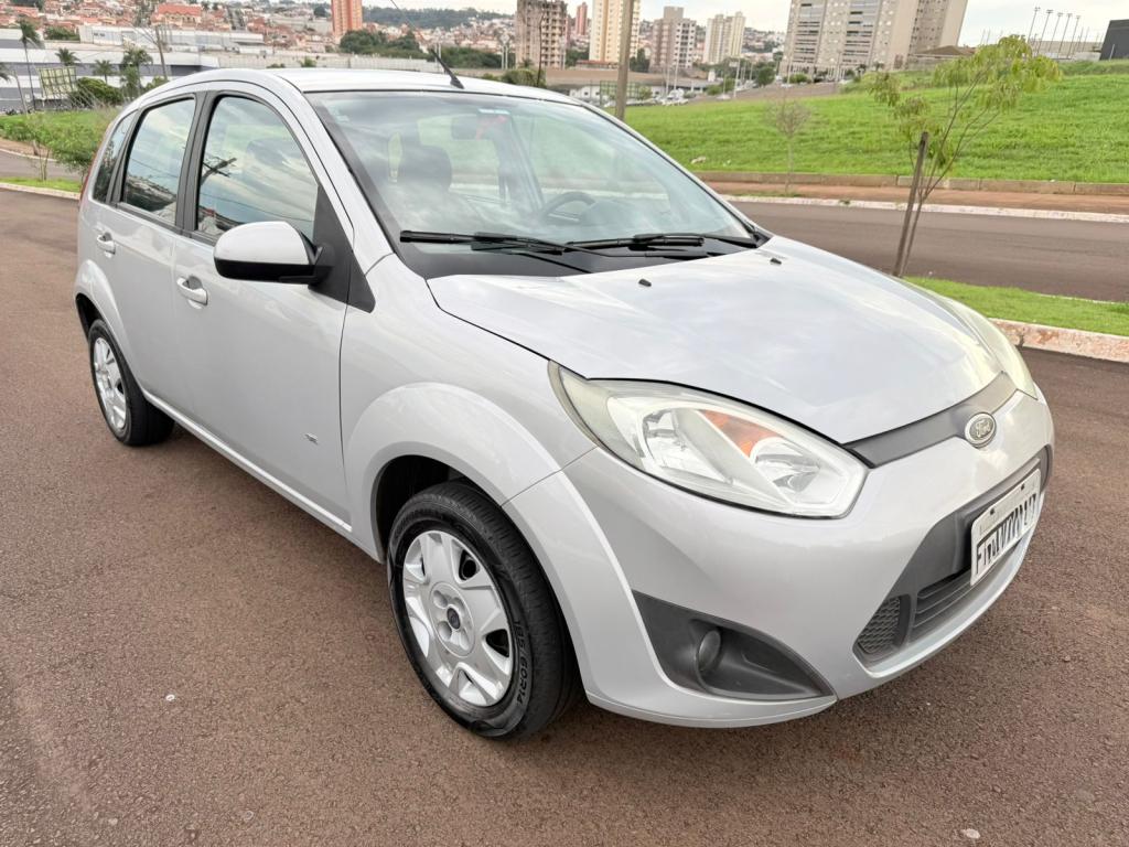 FORD Fiesta Hatch - Foto