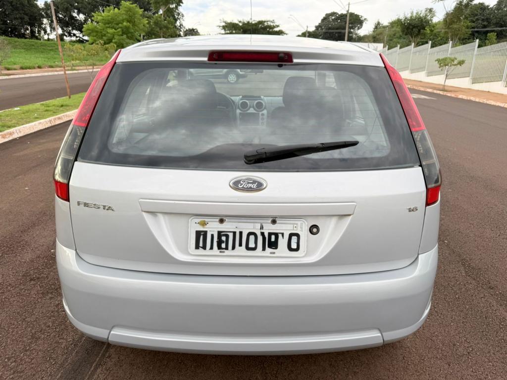 FORD Fiesta Hatch - Foto