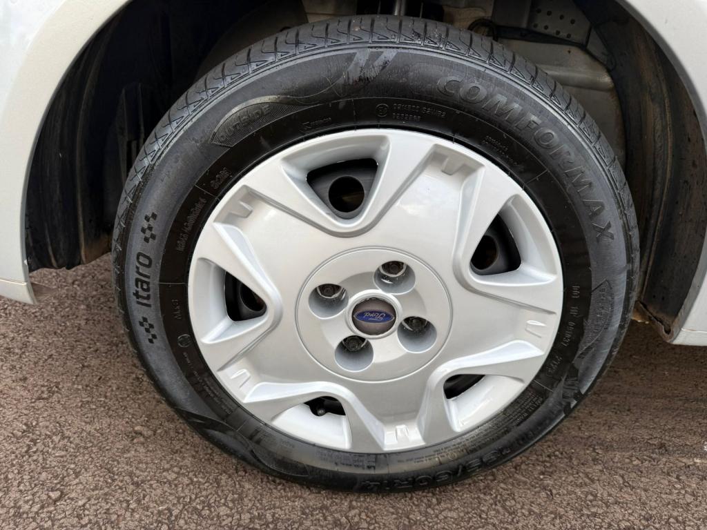 FORD Fiesta Hatch - Foto