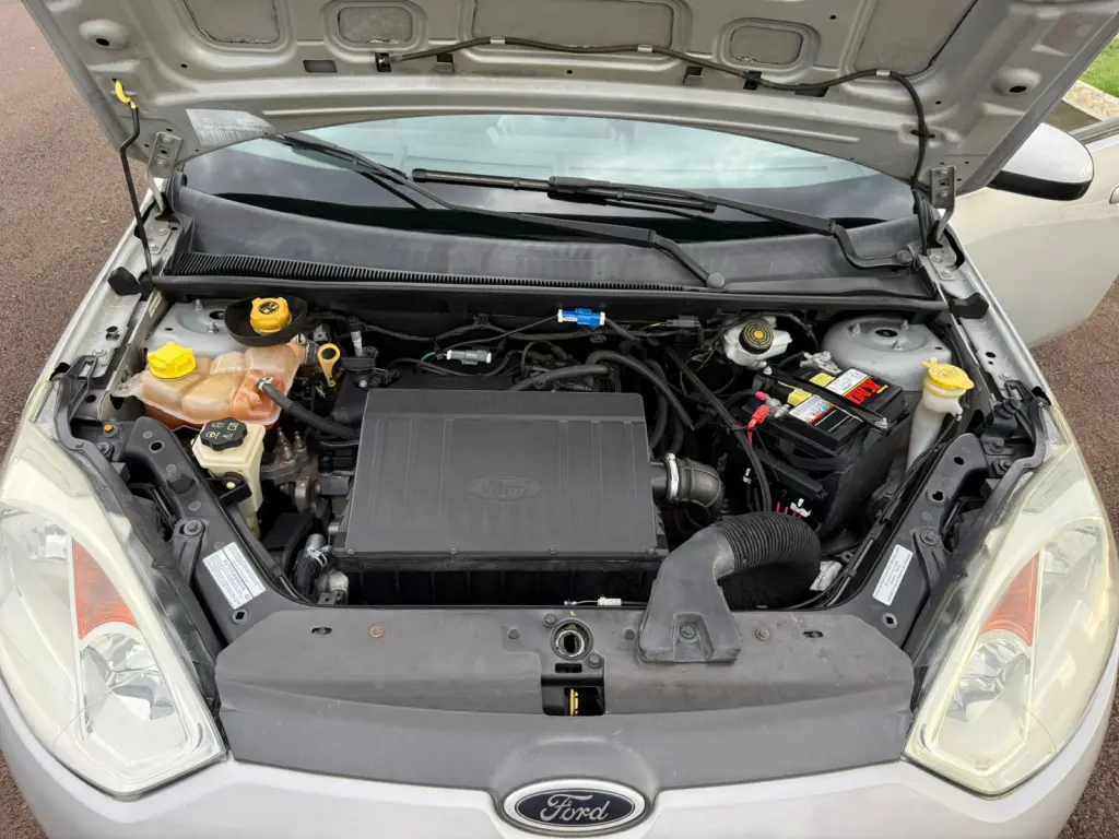 FORD Fiesta Hatch - Foto