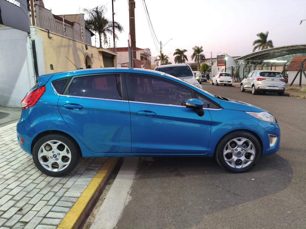 FORD Fiesta Hatch - Foto