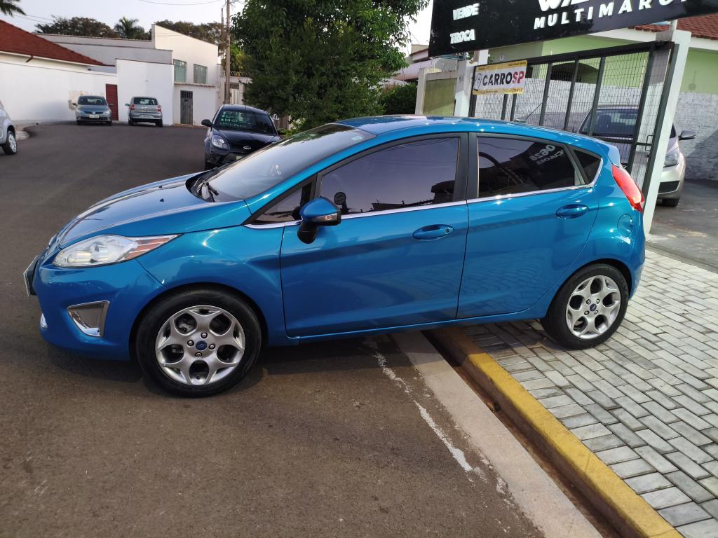 FORD Fiesta Hatch - Foto