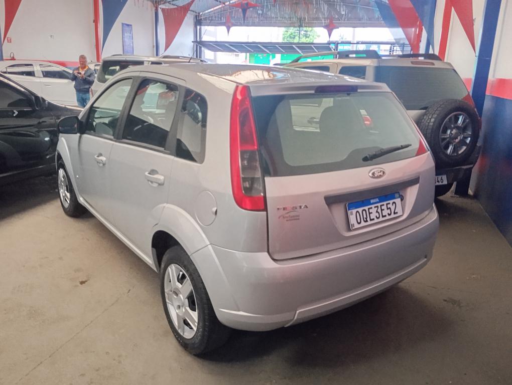 FORD Fiesta Hatch - Foto