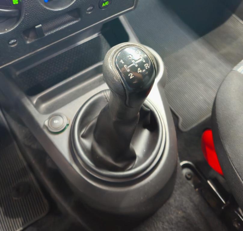 FORD Fiesta Hatch - Foto