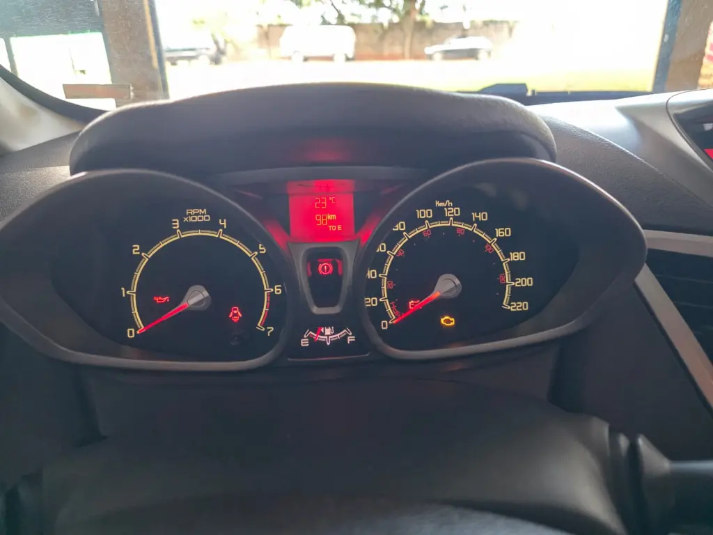 FORD Fiesta Hatch - Foto