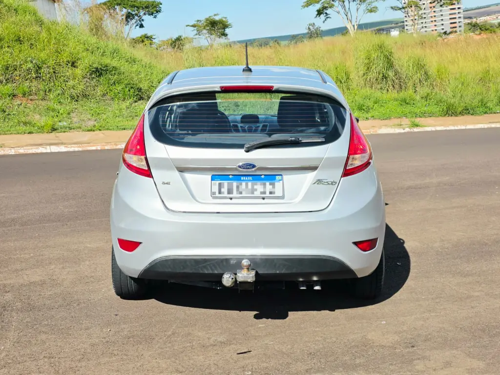 FORD Fiesta Hatch - Foto