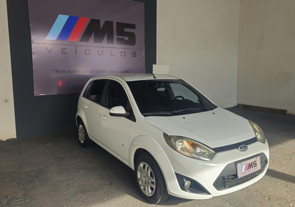 FORD Fiesta Hatch - Foto