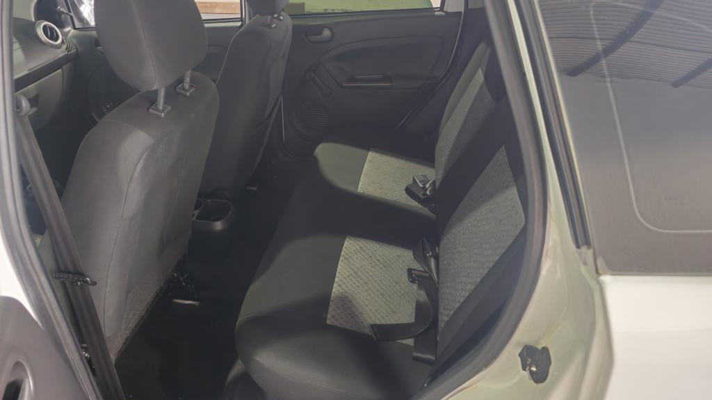 FORD Fiesta Hatch - Foto