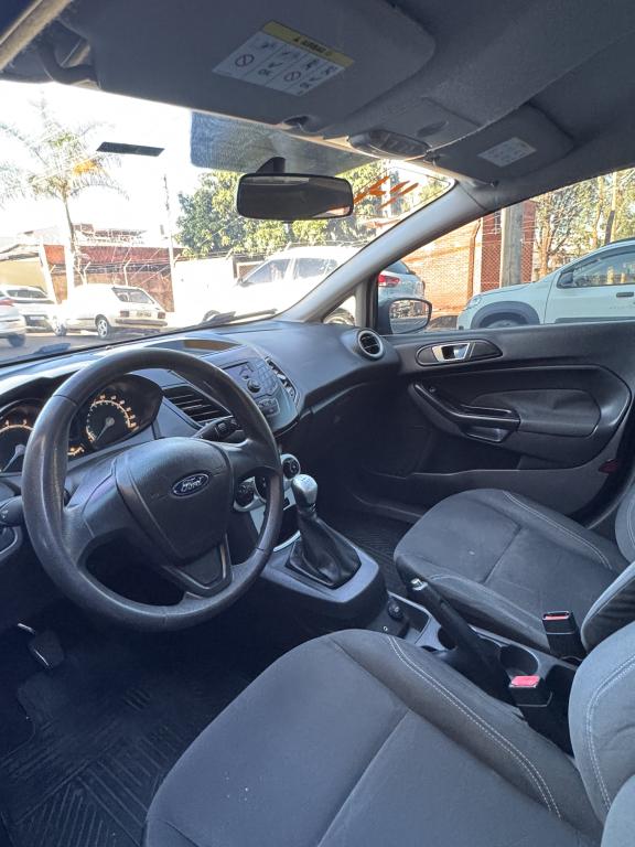 FORD Fiesta Hatch - Foto
