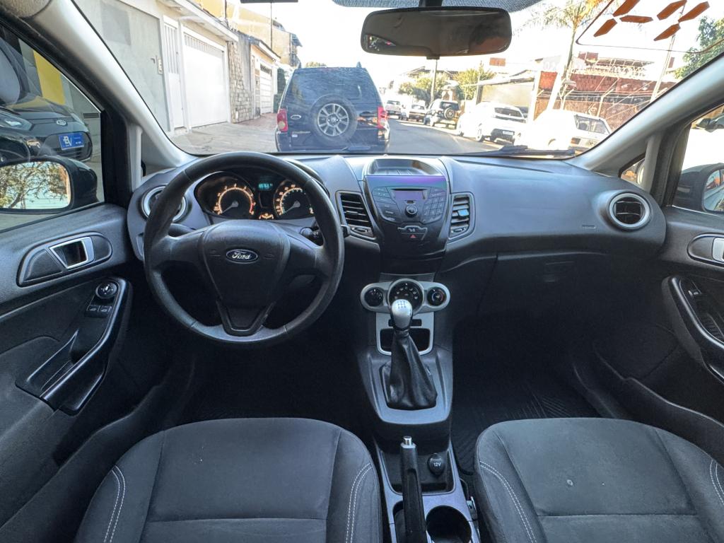 FORD Fiesta Hatch - Foto