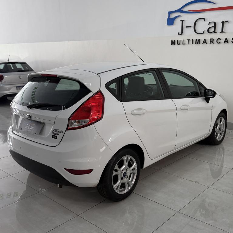 FORD Fiesta Hatch - Foto