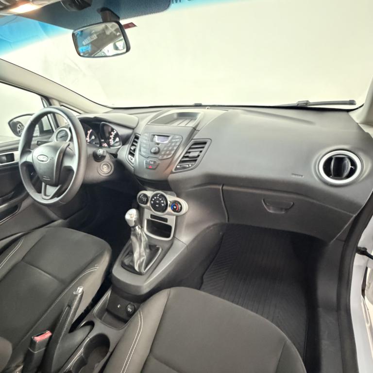 FORD Fiesta Hatch - Foto