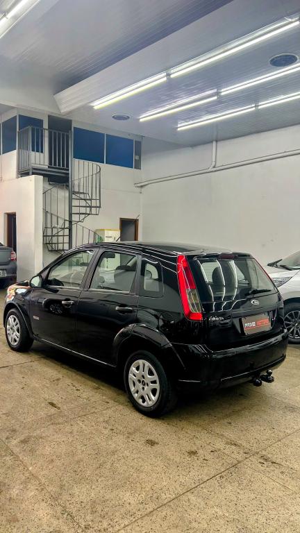FORD Fiesta Hatch - Foto