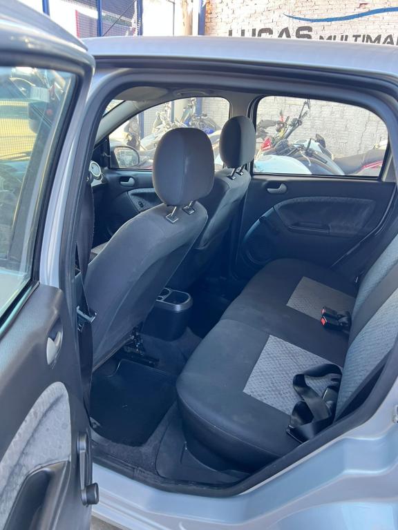 FORD Fiesta Hatch - Foto