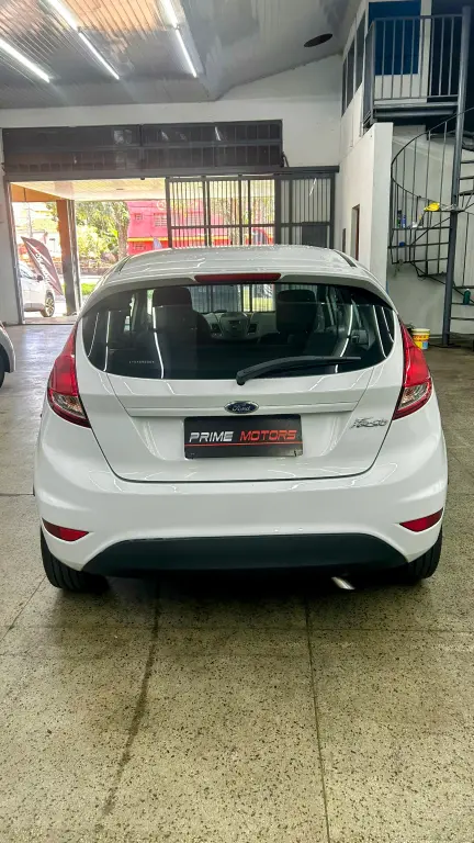 FORD Fiesta Hatch - Foto