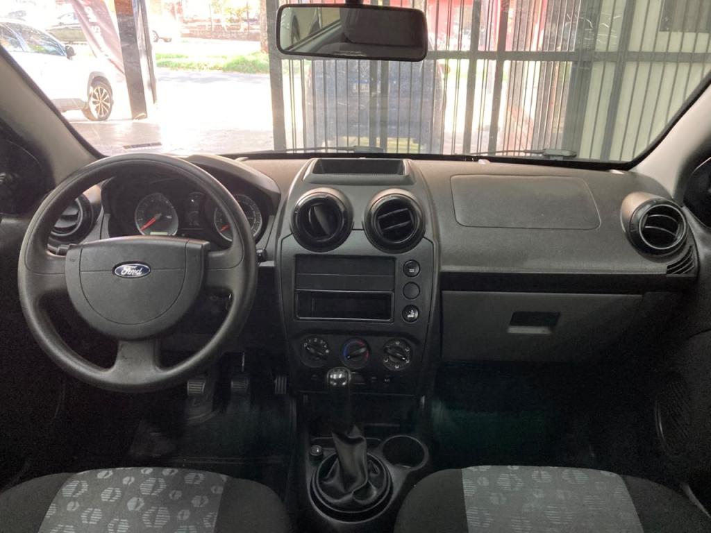 FORD Fiesta Hatch - Foto
