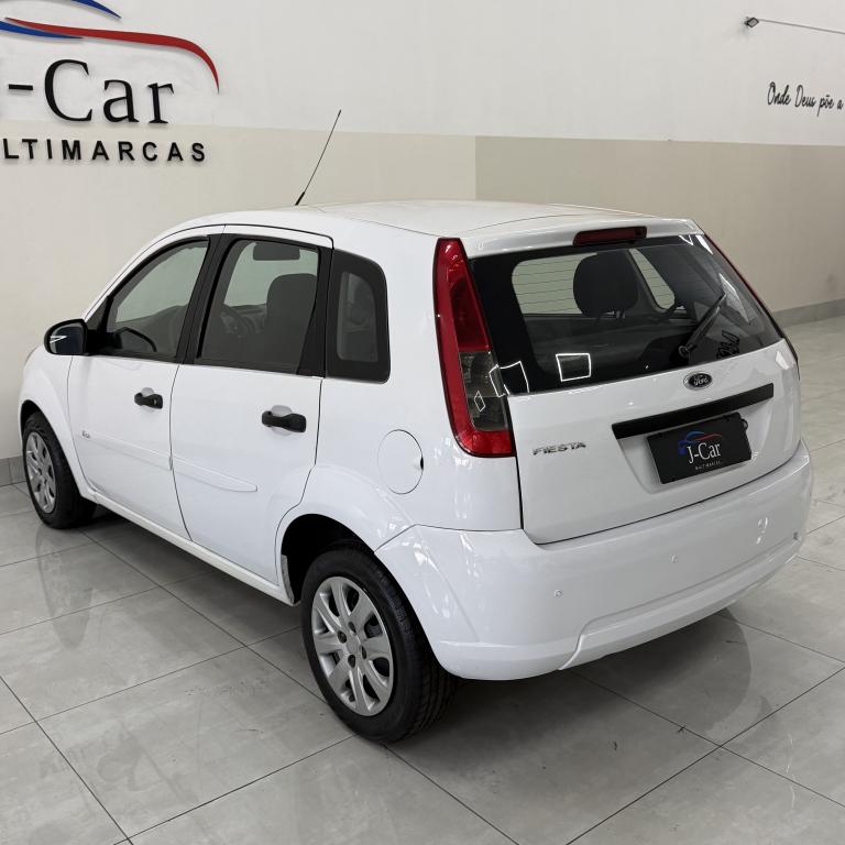FORD Fiesta Hatch - Foto