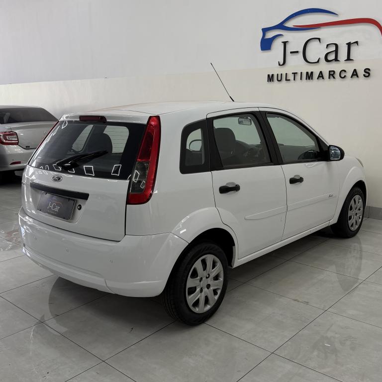 FORD Fiesta Hatch - Foto