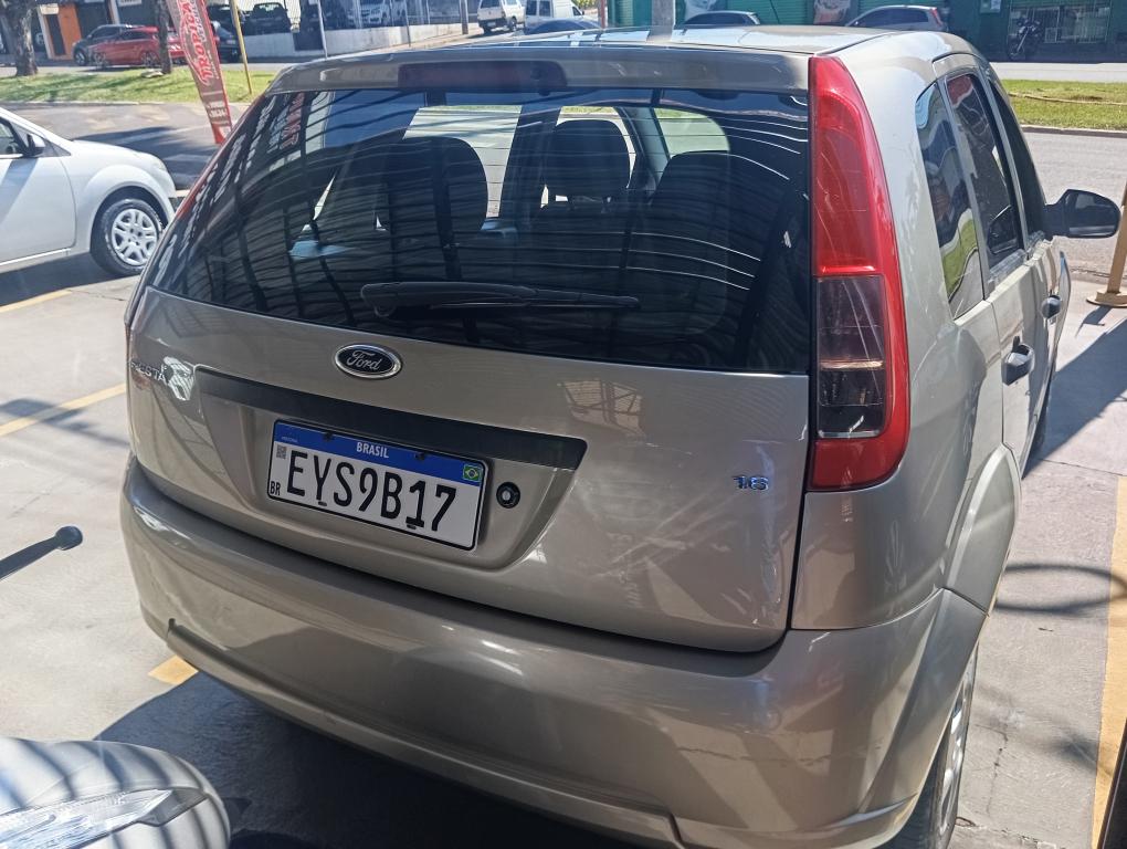 FORD Fiesta Hatch - Foto