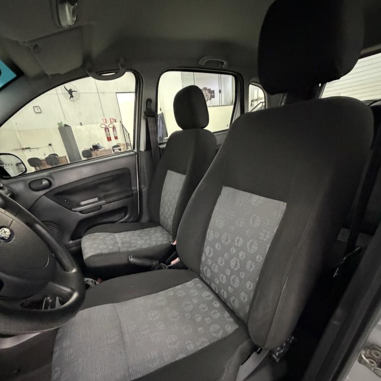 FORD Fiesta Hatch - Foto